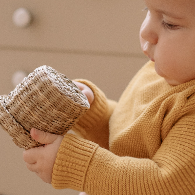 Suggerimenti per il gioco dei bambini di 7-9 mesi