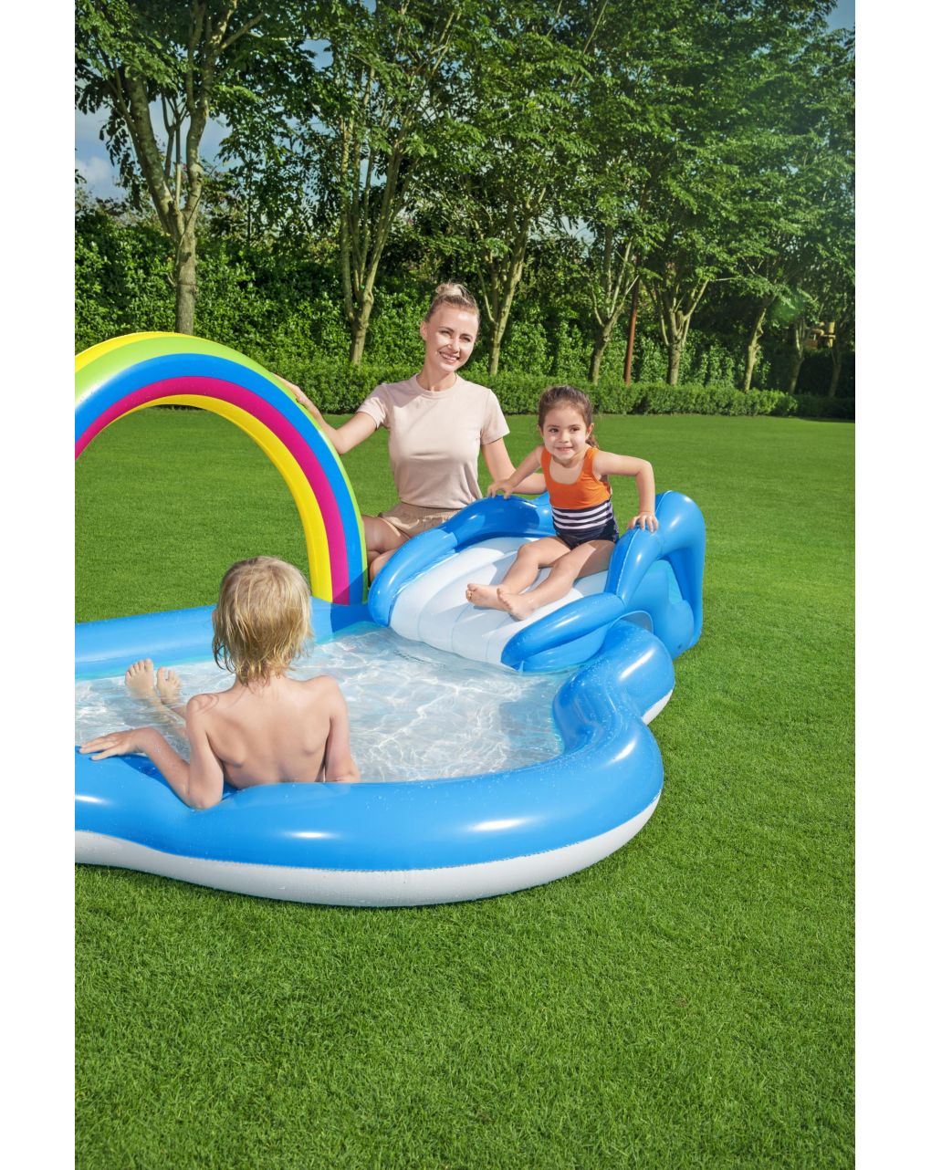 Play center arcobaleno 257x145x91 cm con scivolo e spruzzatore a forma di sole - bestway