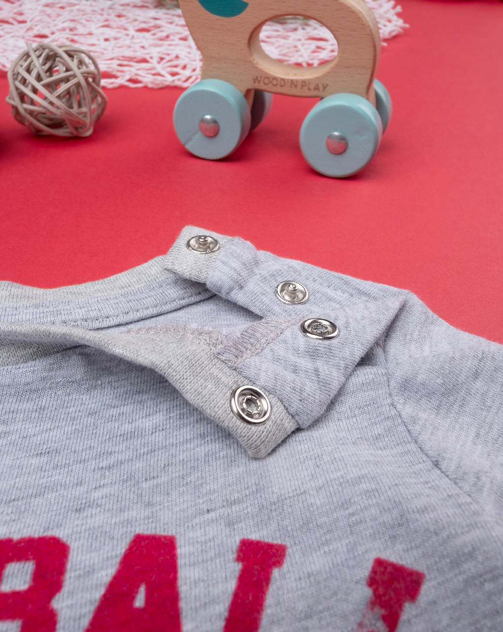 T-shirt bambino stampata color block