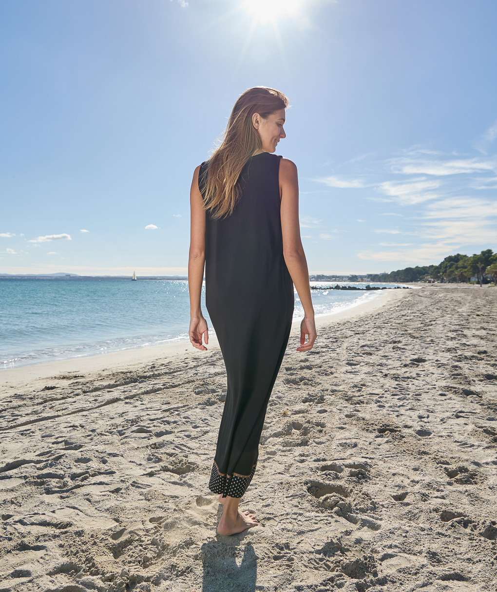 Abito allattamento nero con fondo a pois