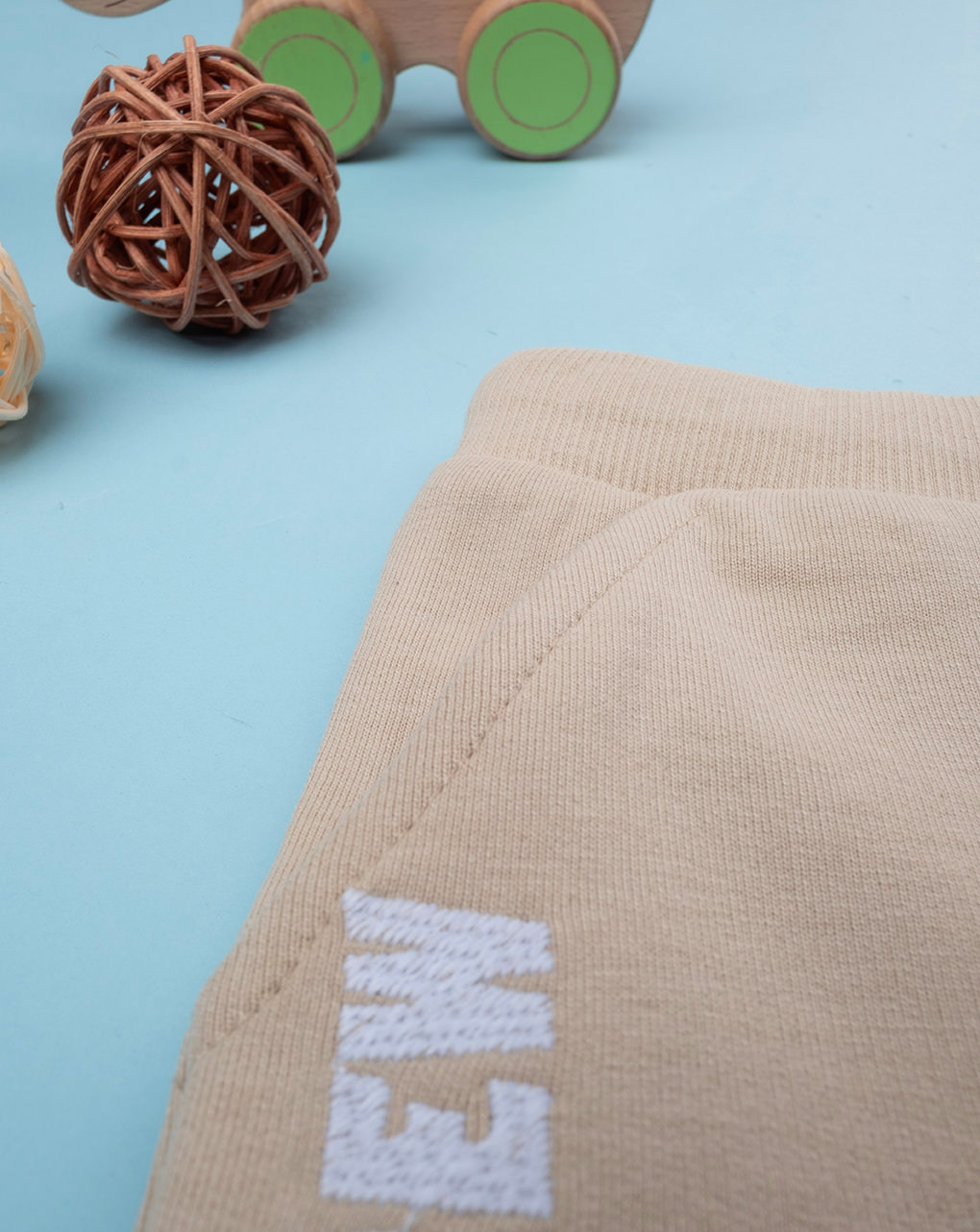 Bermuda bimbo marrone