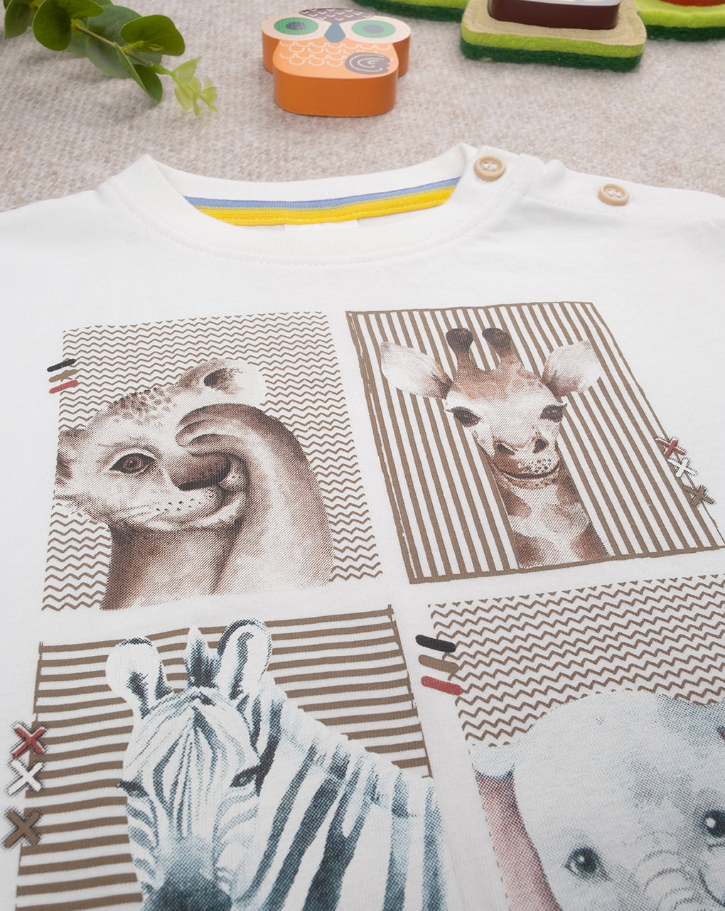 T-shirt bimbo panna stampata safari