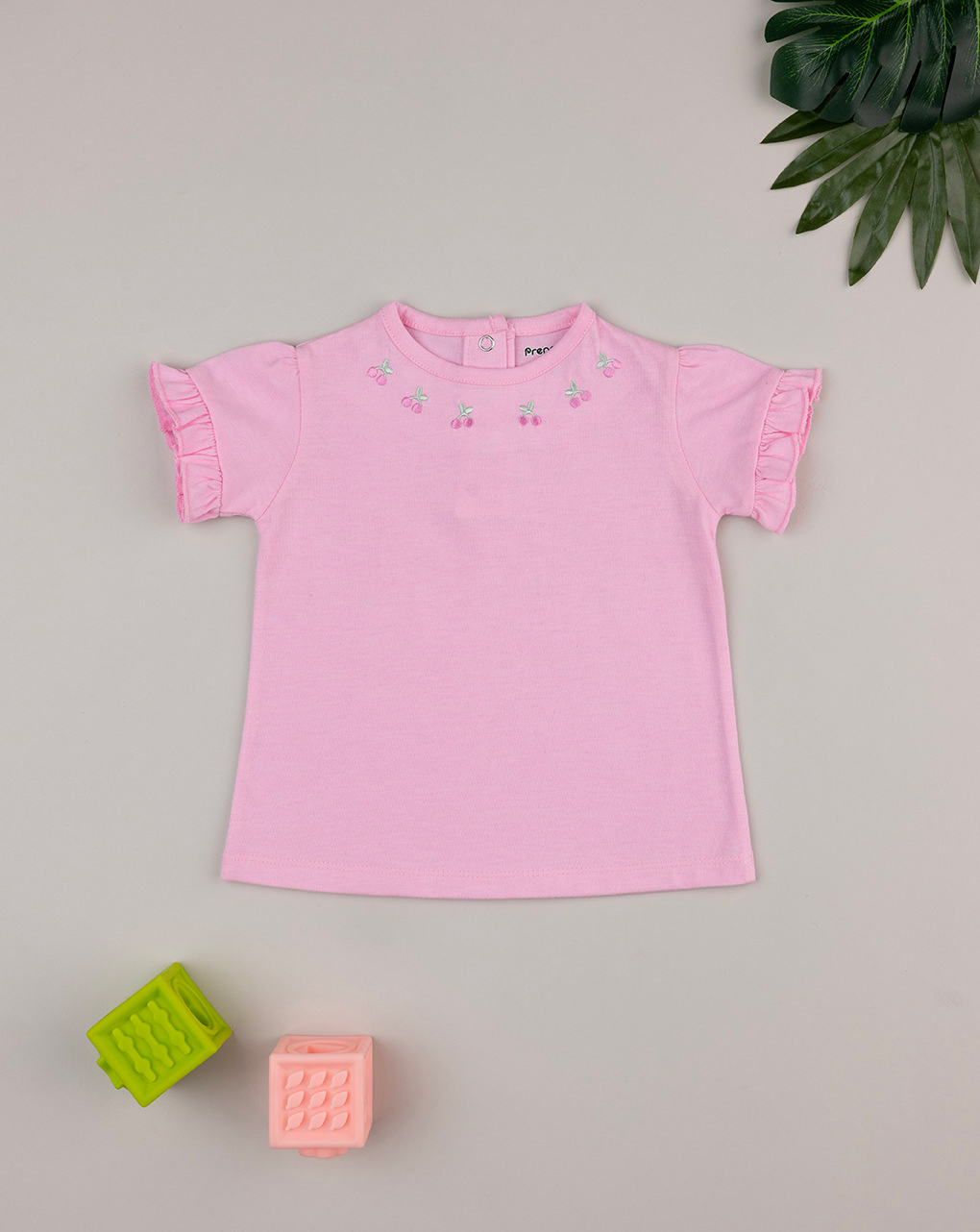 T-shirt bimba rosa ricamata