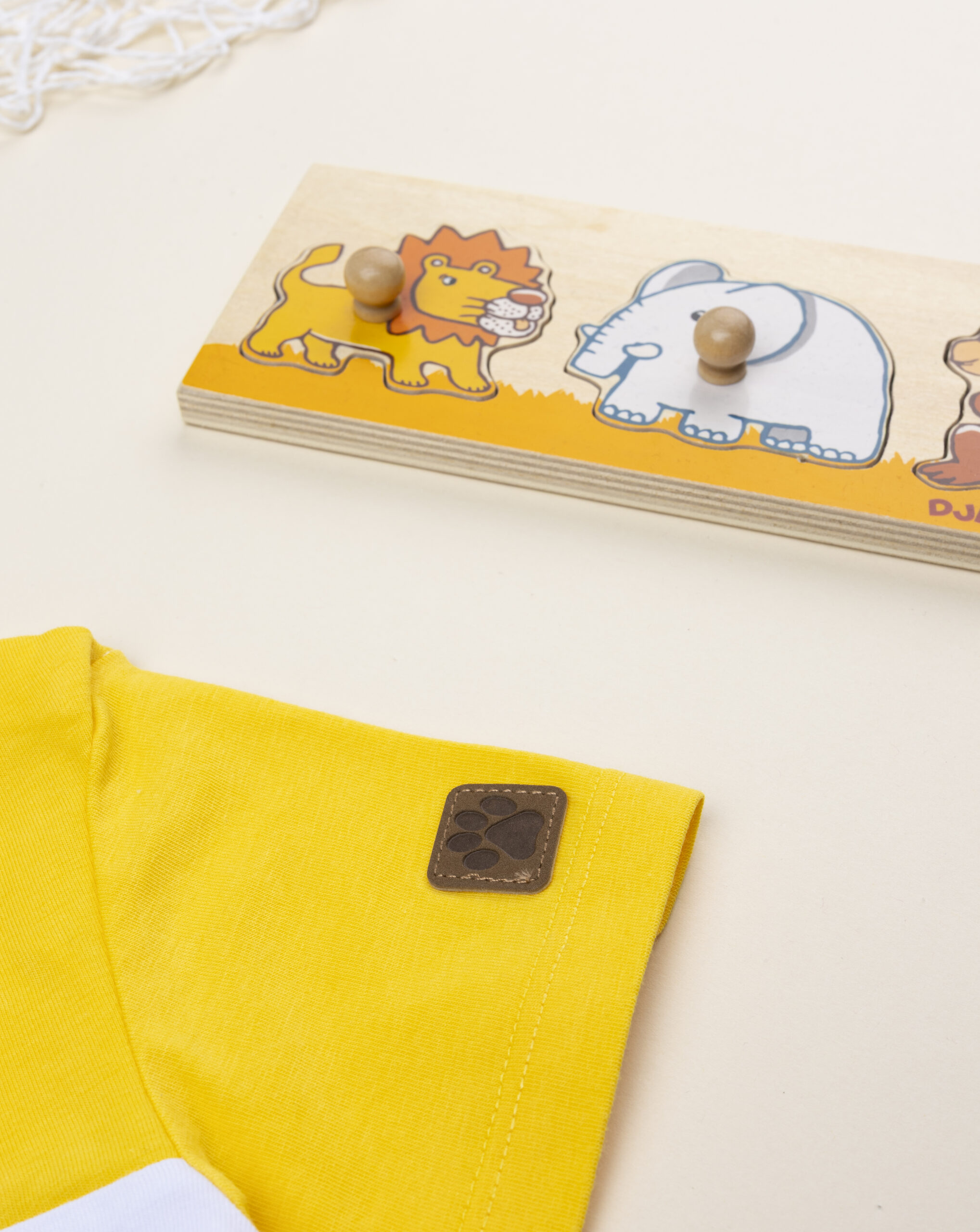 T-shirt bimbo re leone bianca/giallo