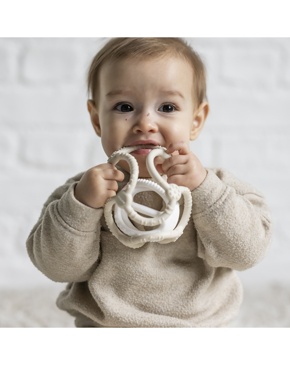 Set 2 palline in silicone bianco e argilla - 0+ - nattou