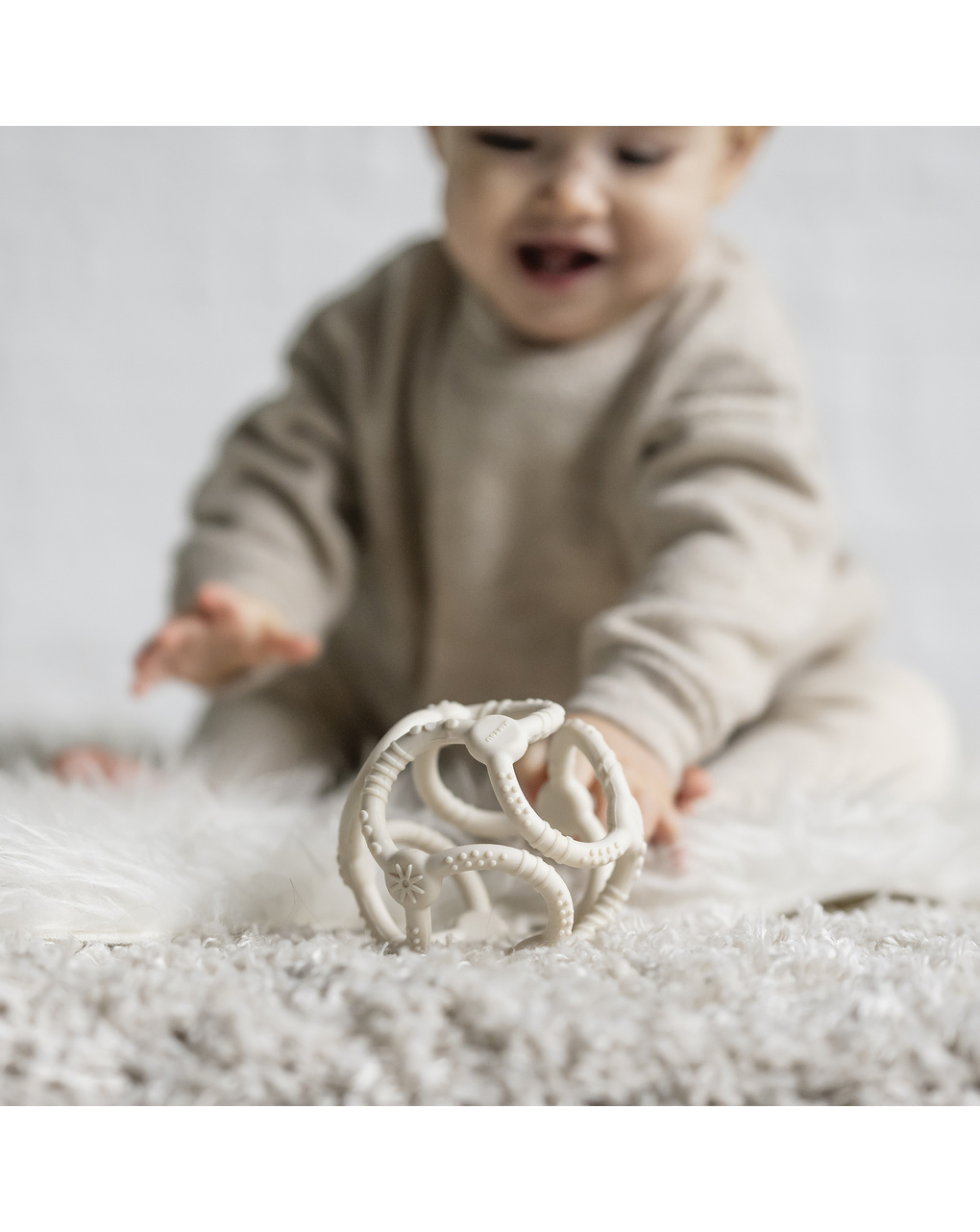 Set 2 palline in silicone bianco e argilla - 0+ - nattou