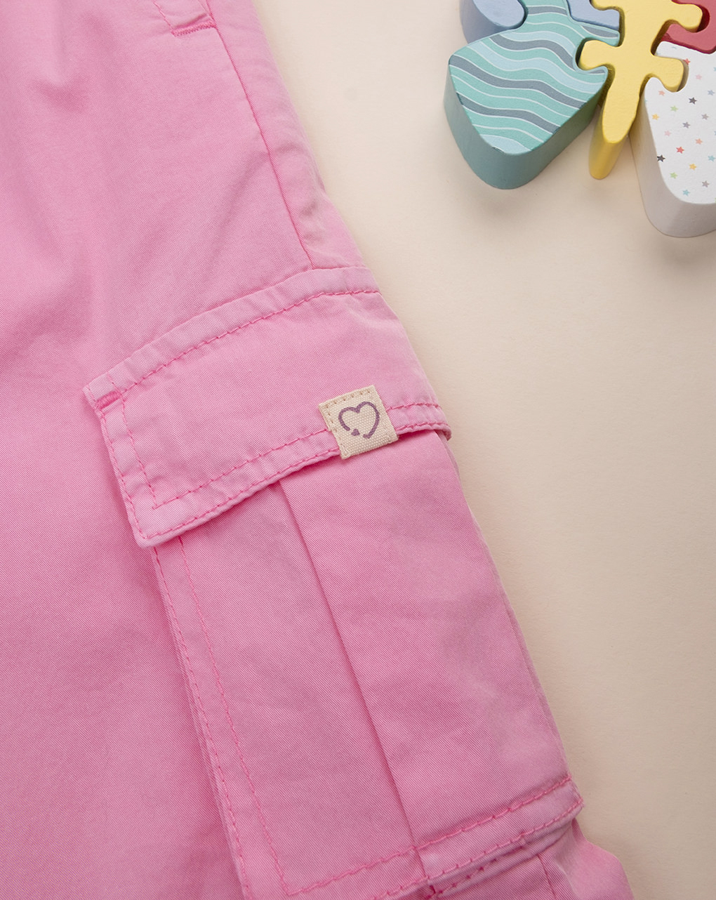 Pantalone rosa cargo bambina con tasconi