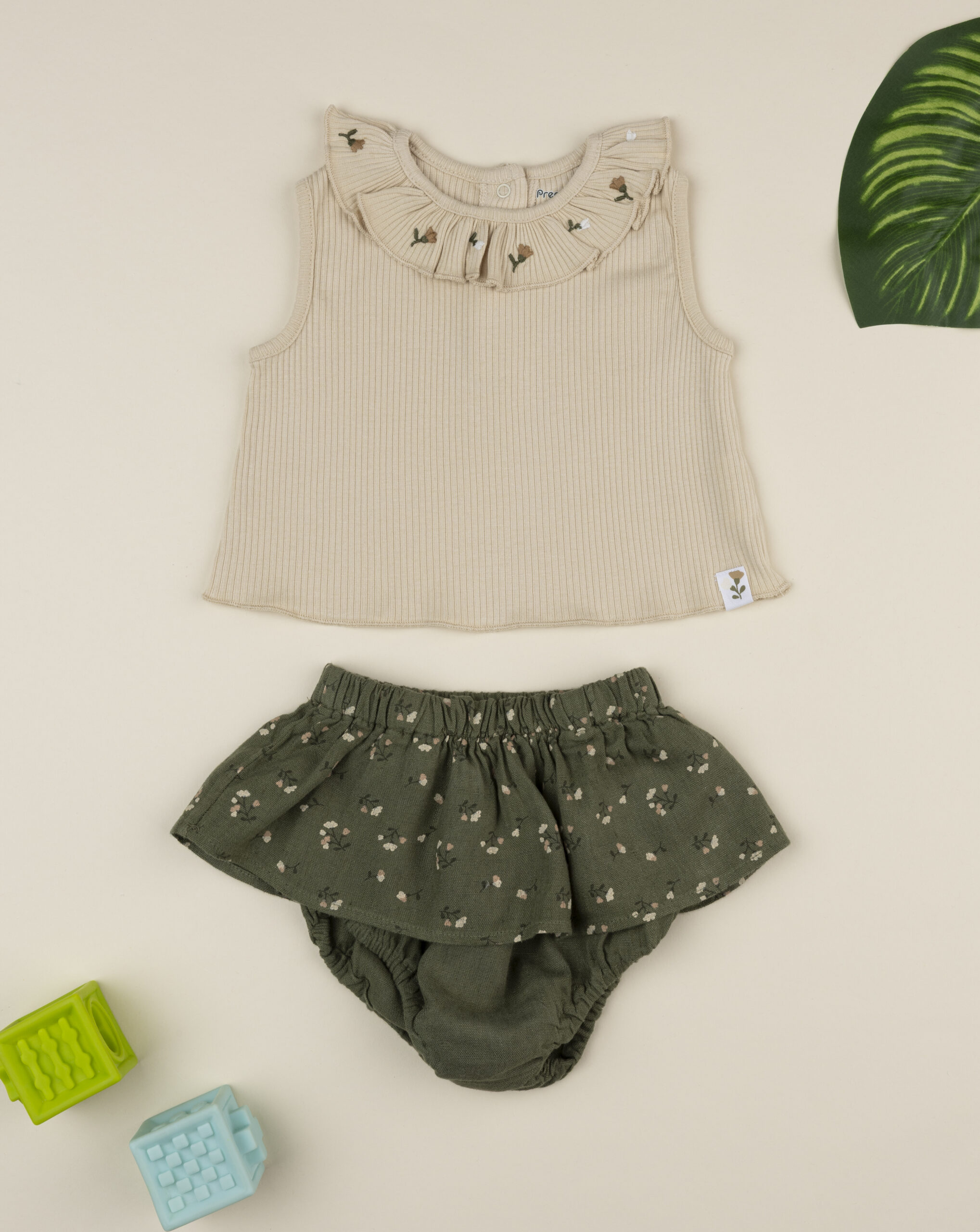 Completo bimba verde/beige
