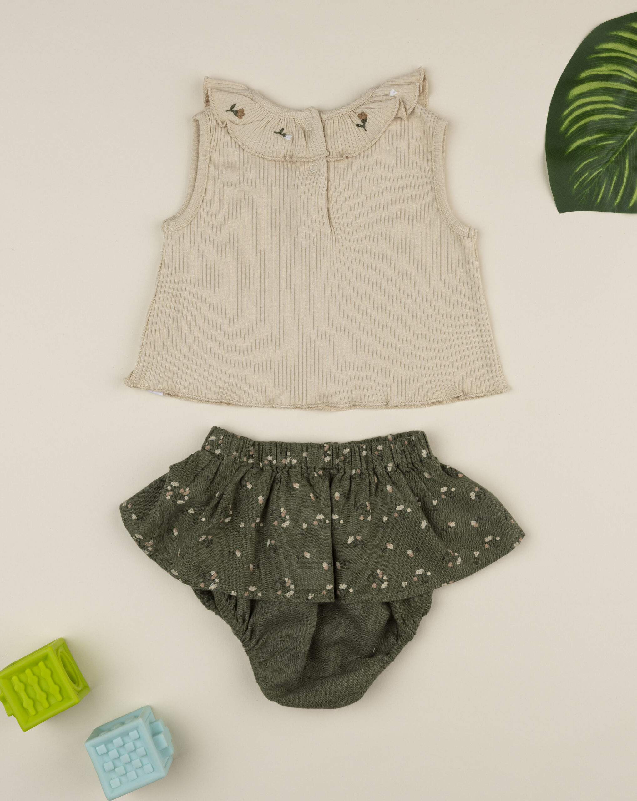Completo bimba verde/beige