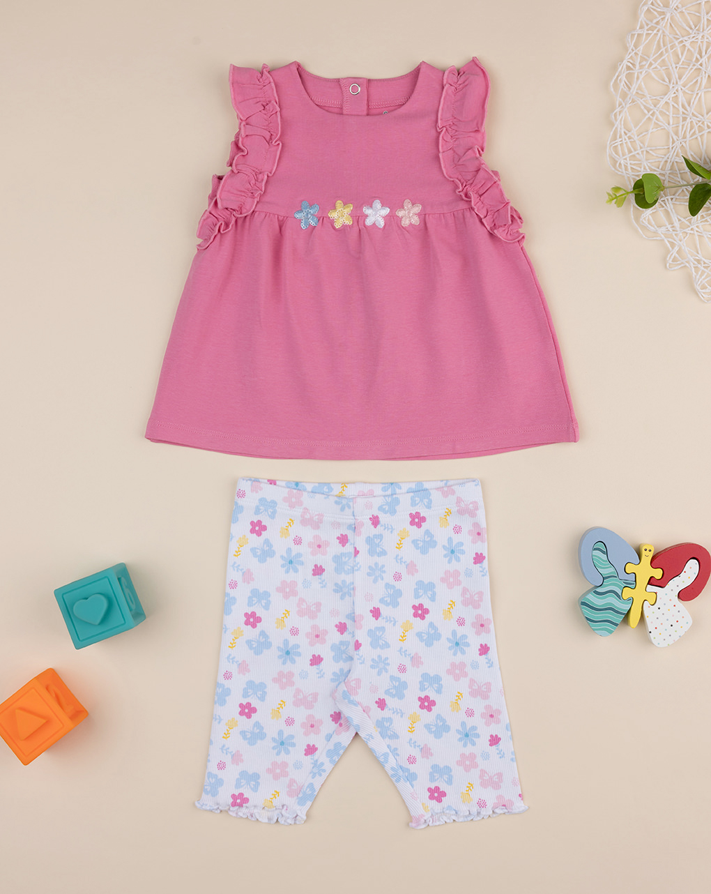 Completo bimba rosa con fiori
