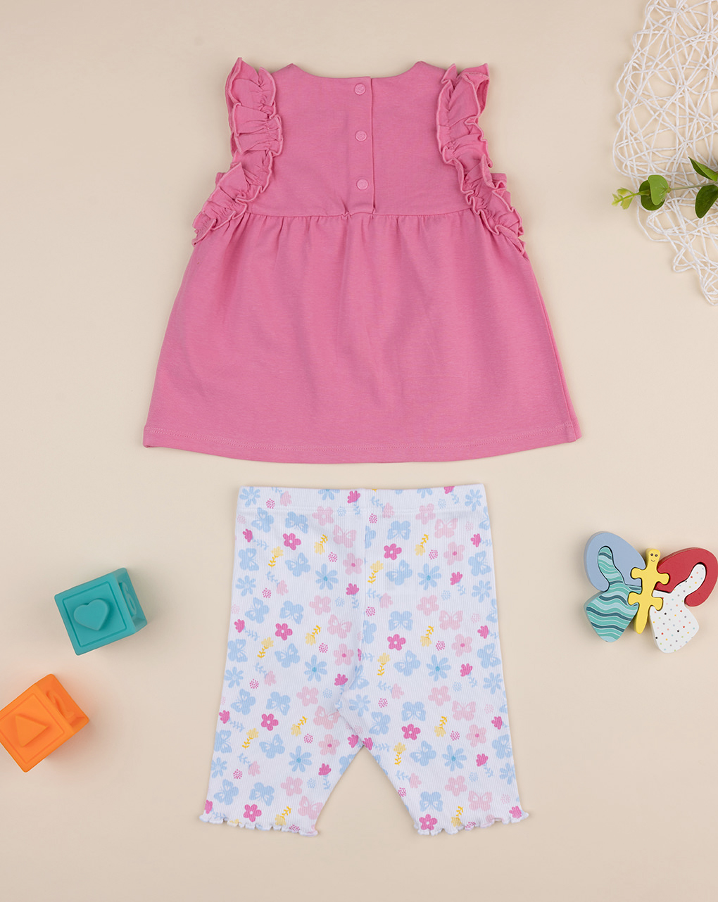 Completo bimba rosa con fiori