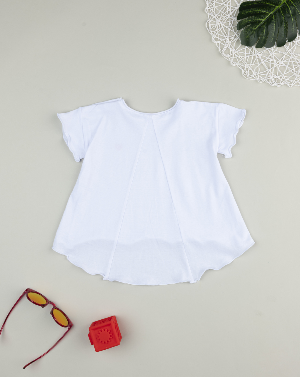T-shirt bimba bianca fragola