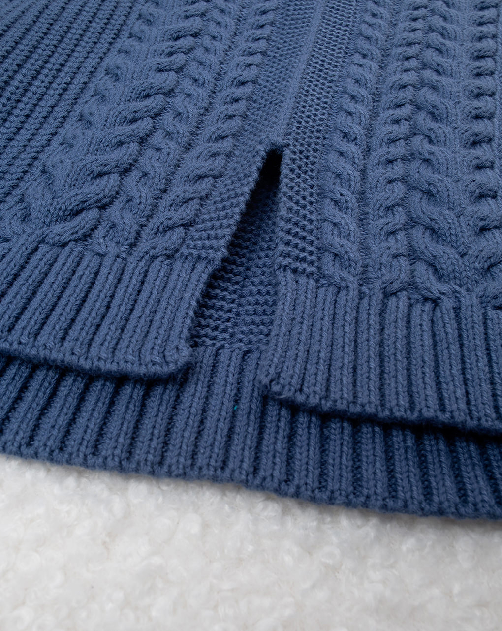 Maglia tricot blu bimba