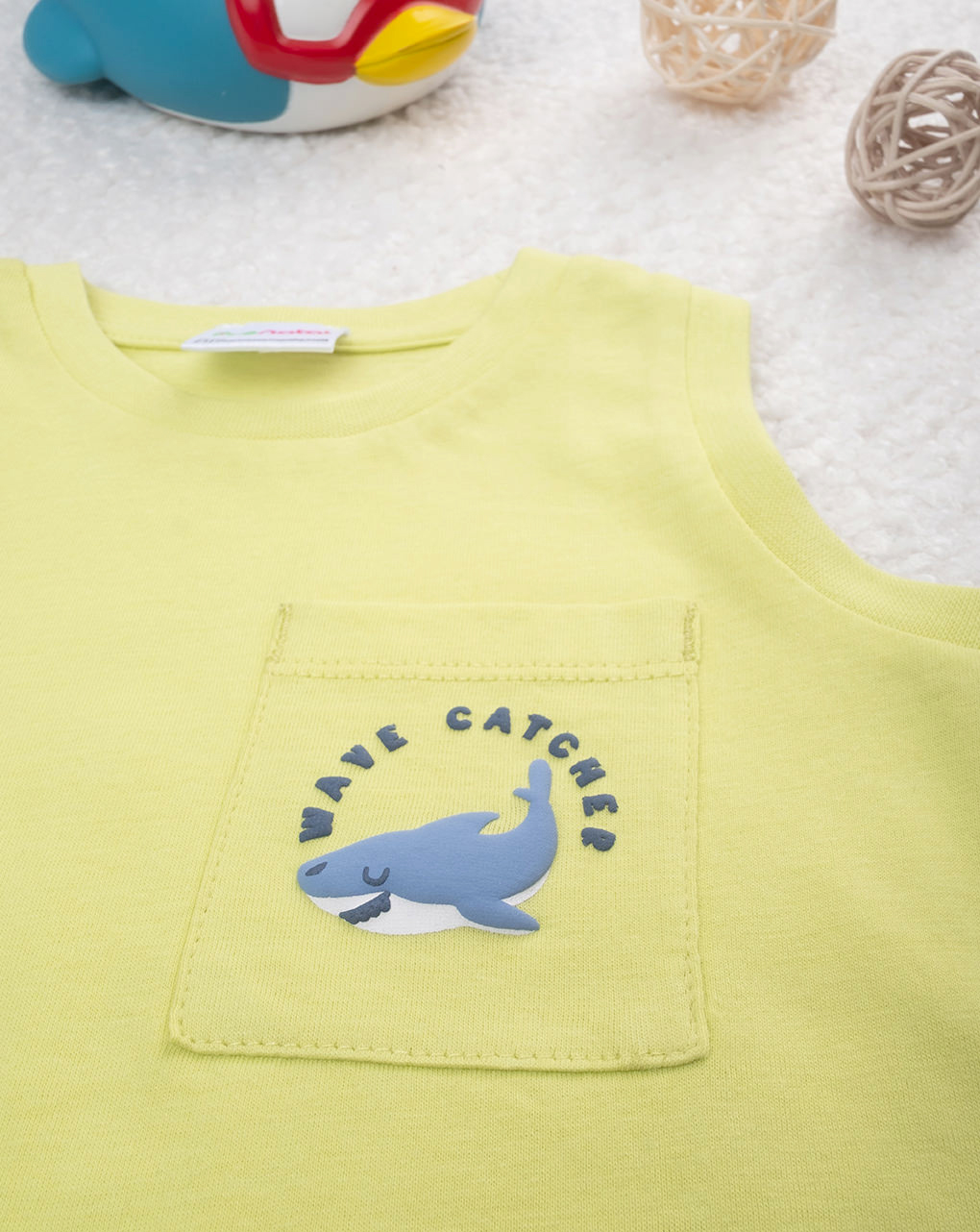 Canotta bimbo verde chiaro con taschino