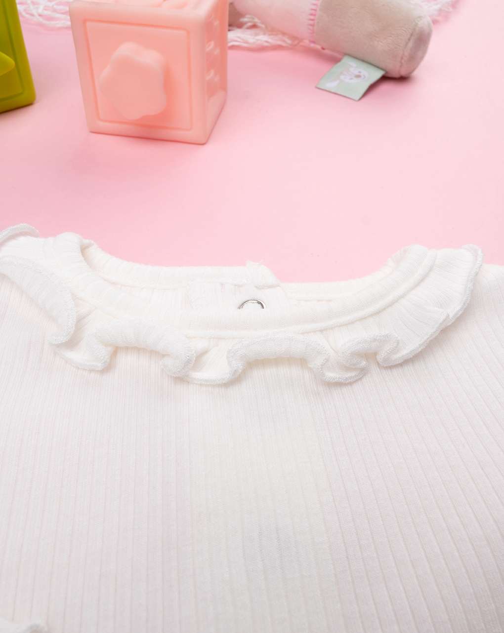 T-shirt bimba bianca a coste