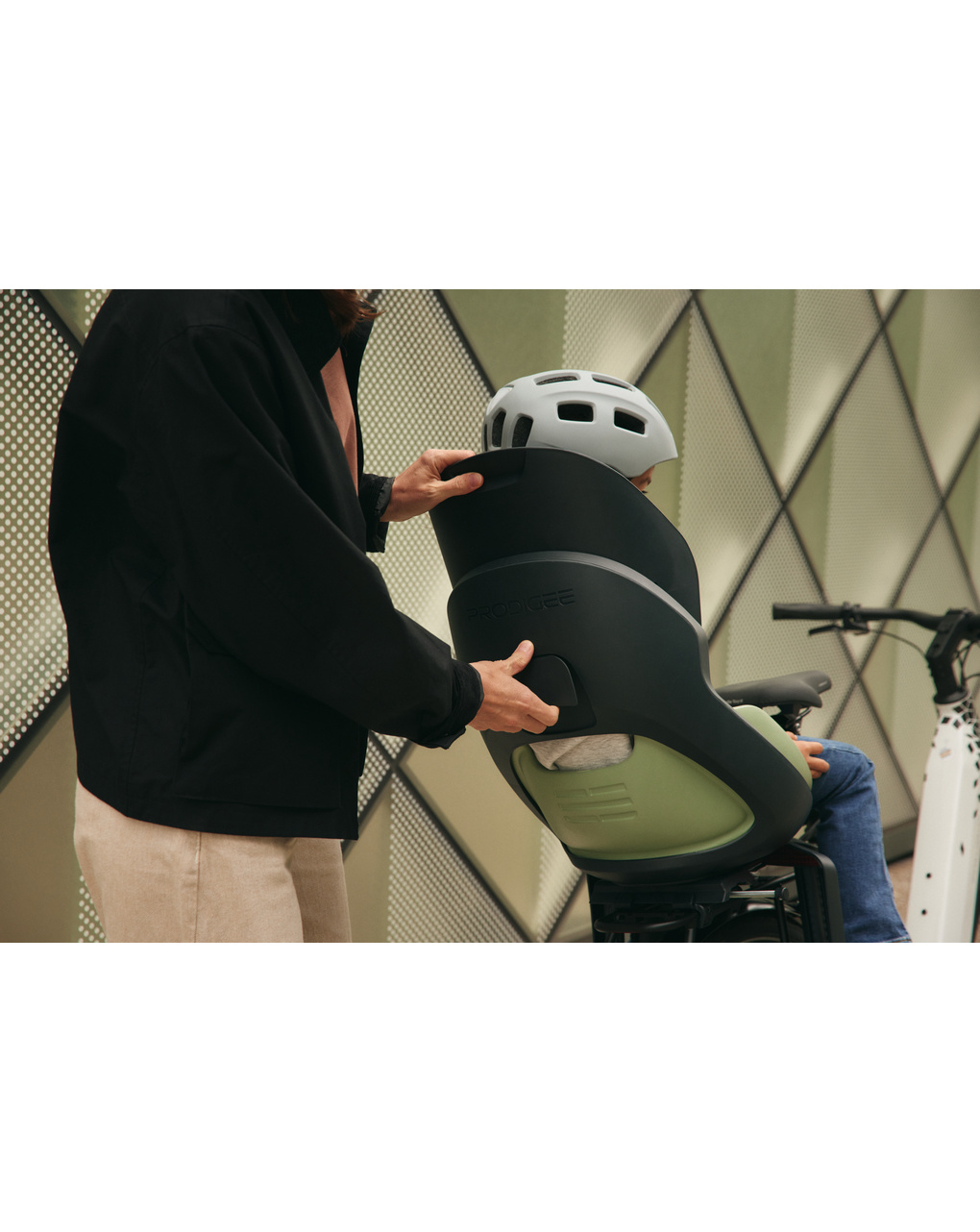 Prodigee icon rear frame - seggiolino bici con montaggio posteriore al portapacchi grigio quartz