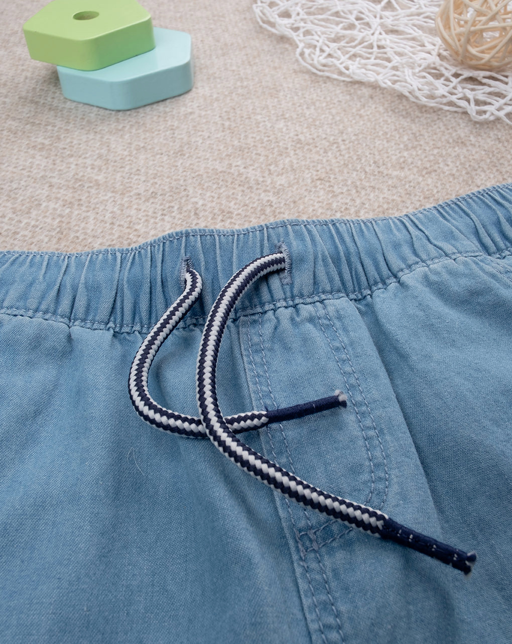 Bermuda bimbo denim chiaro con patch