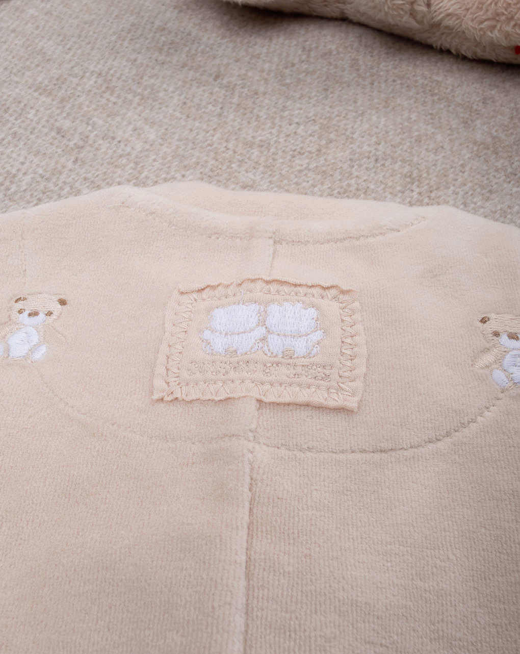 Tutina neonato beige con orsetto omaggio