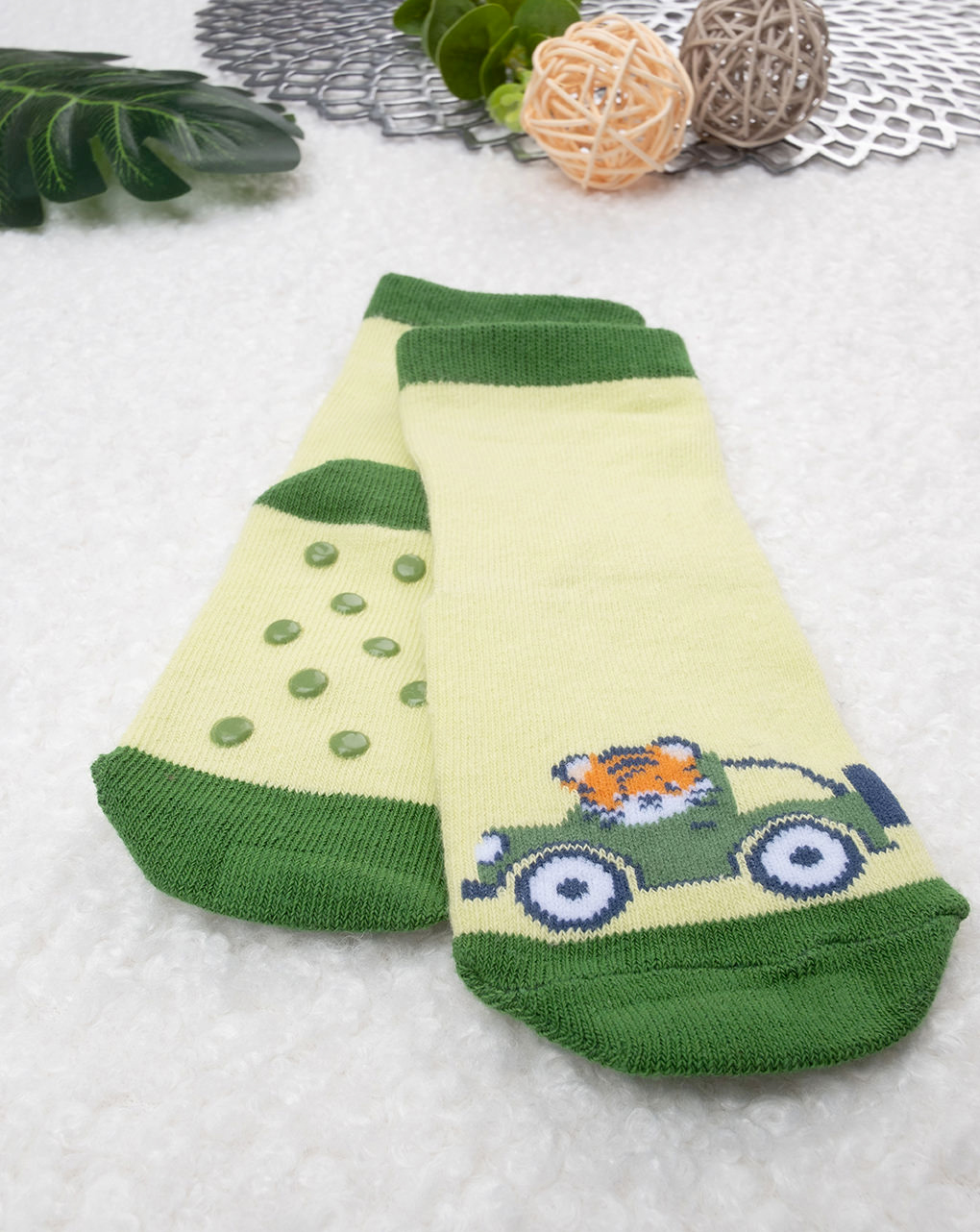 Antiscivolo bimbo verde tigre