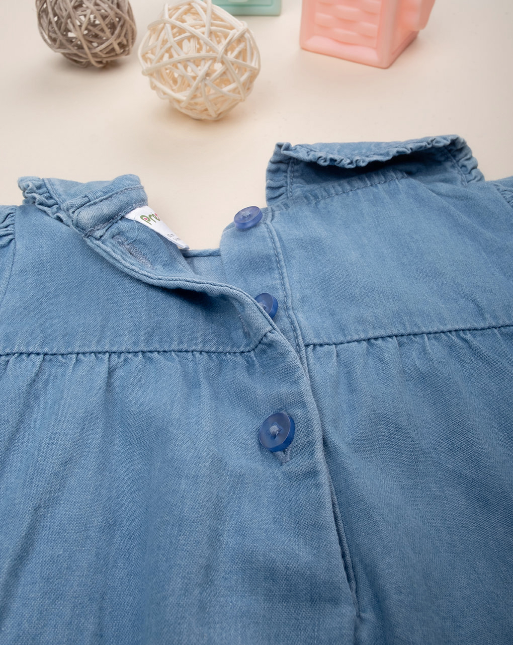 Pagliaccetto chambray bimba con colletto