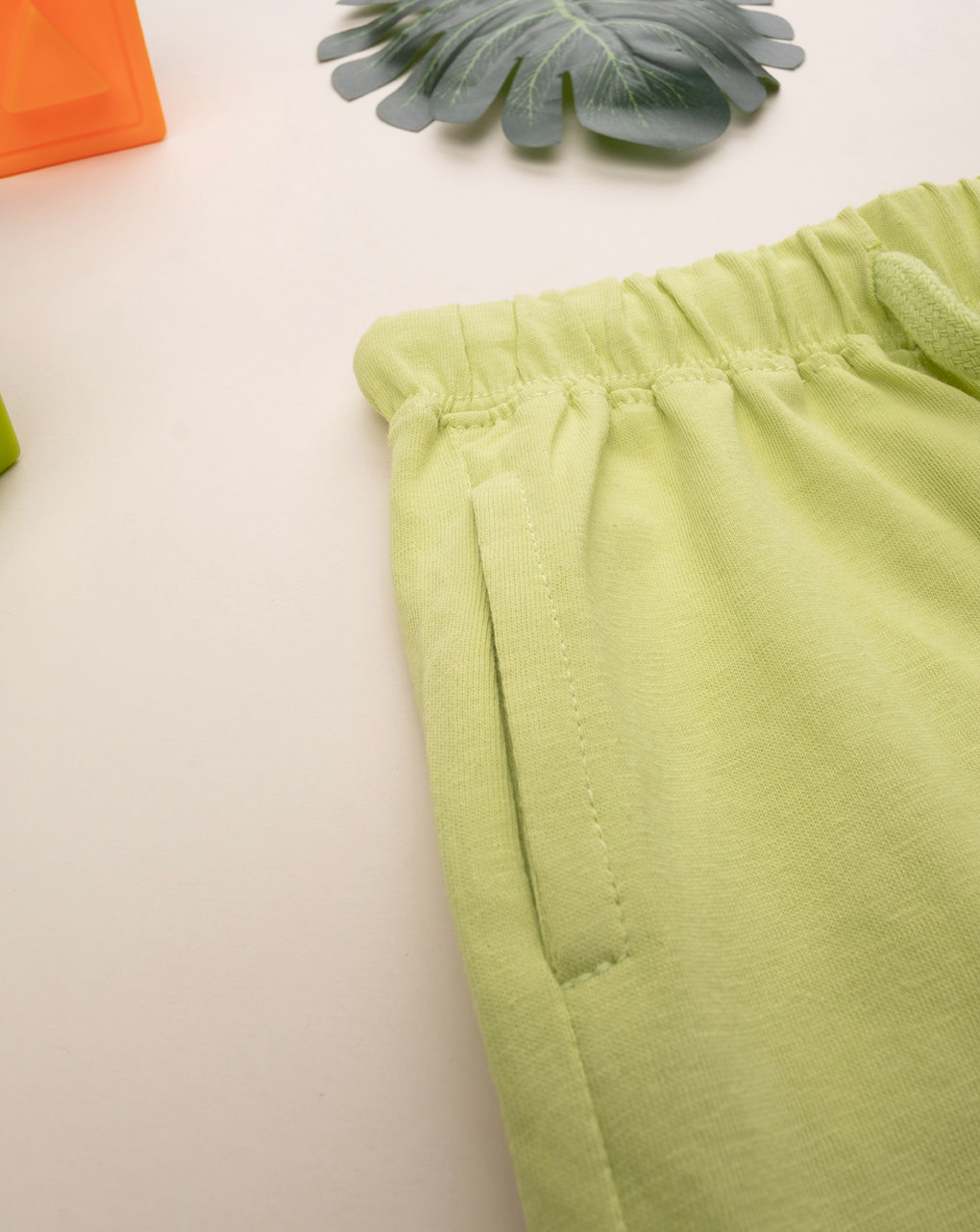 Bermuda bimbo verde chiaro