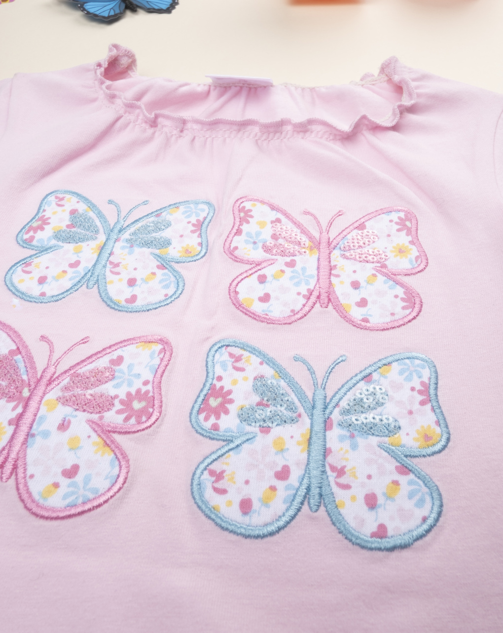 T-shirt bimba rosa farfalle