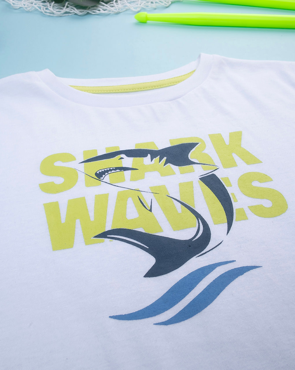 T-shirt bimbo bianca stampa shark