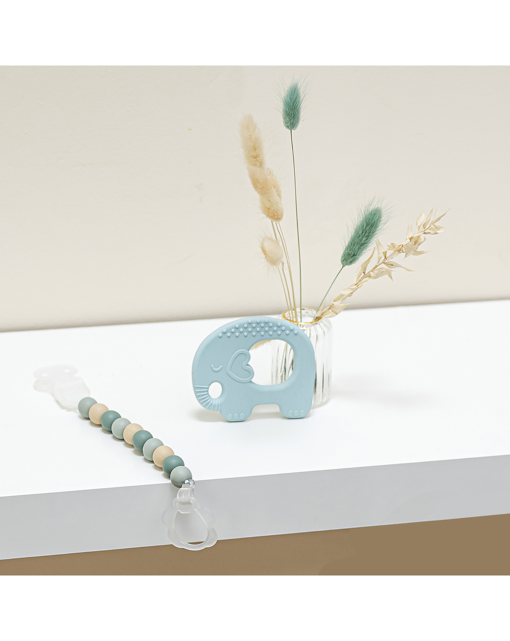 Portasucchietto verde e sabbia in silicone - nattou