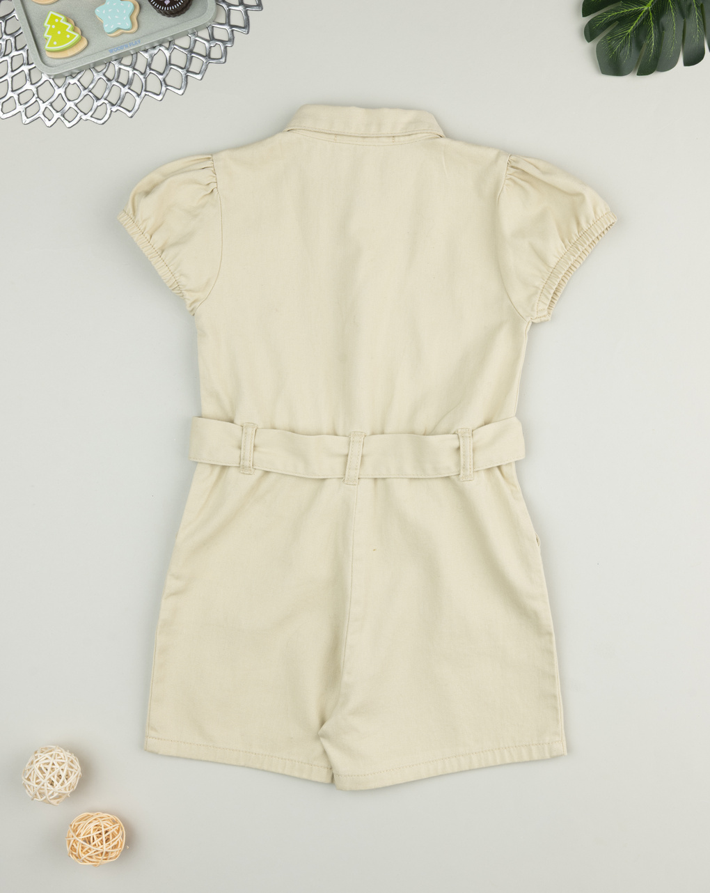Tuta beige bambina con ricami
