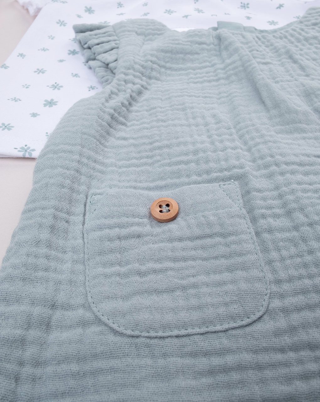 Completo bimba bianco/verde mussola