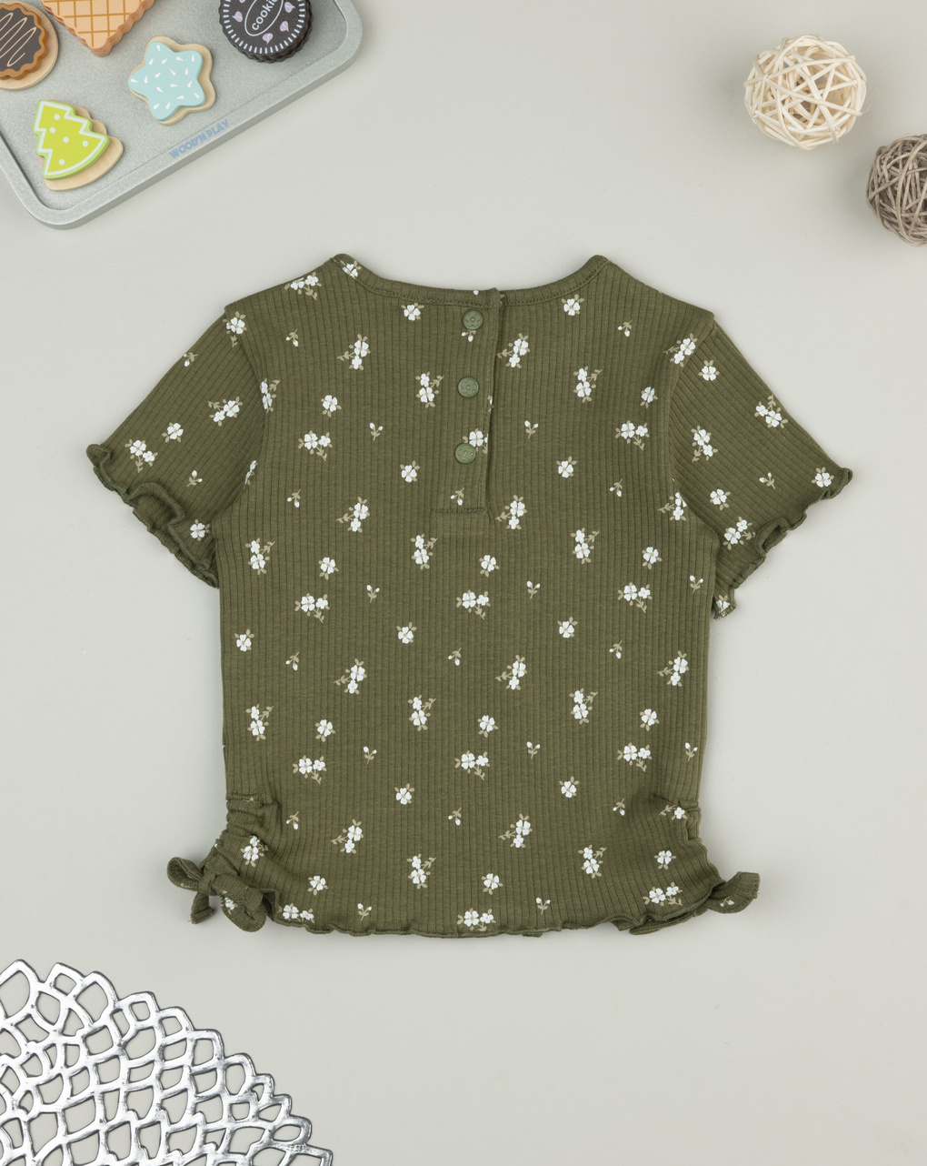 T-shirt bimba verde fiori allover
