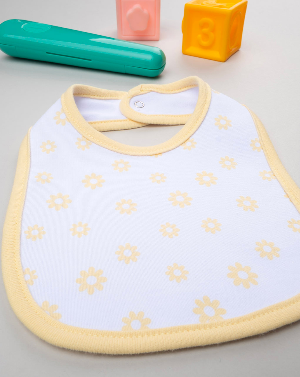 Bavaglino bimba bianco/giallo margherite