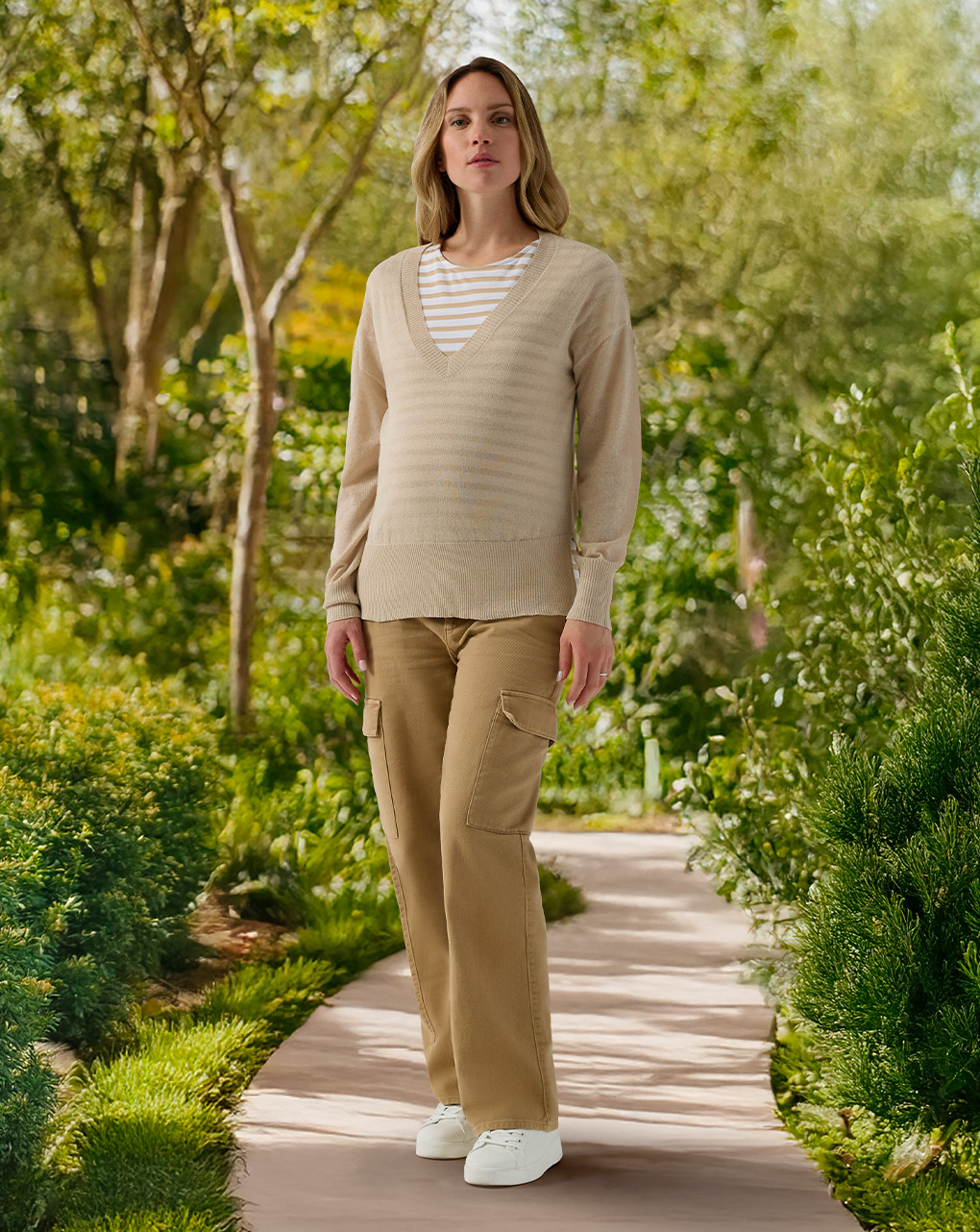 Pantalone premaman beige con tasche cargo