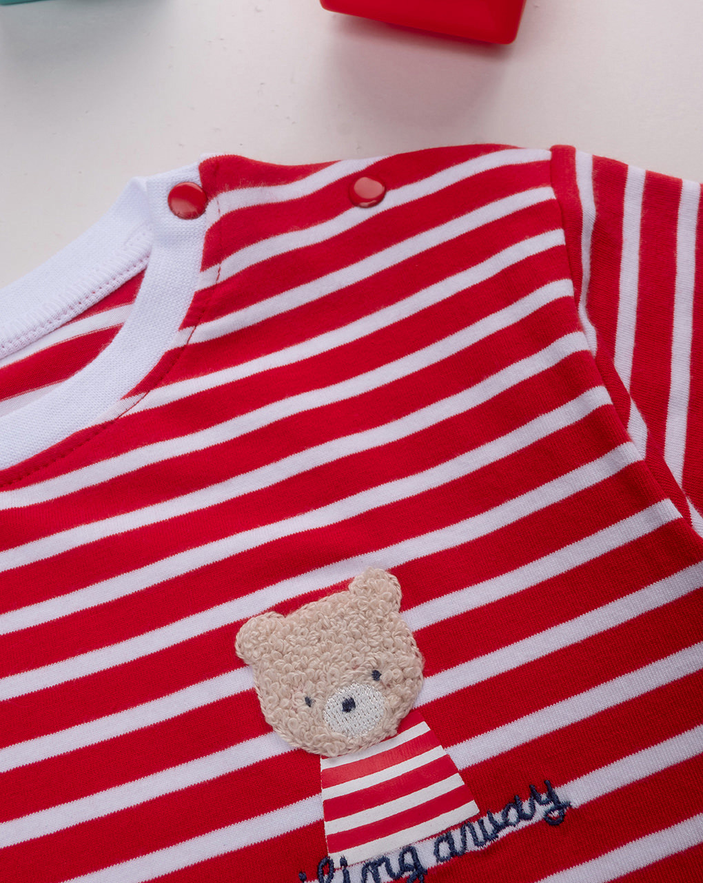 T-shirt bimbo rigata rossa