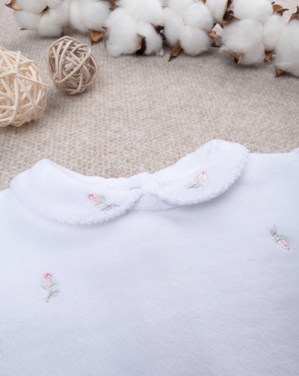 Tutina neonata bianca con orsetto omaggio