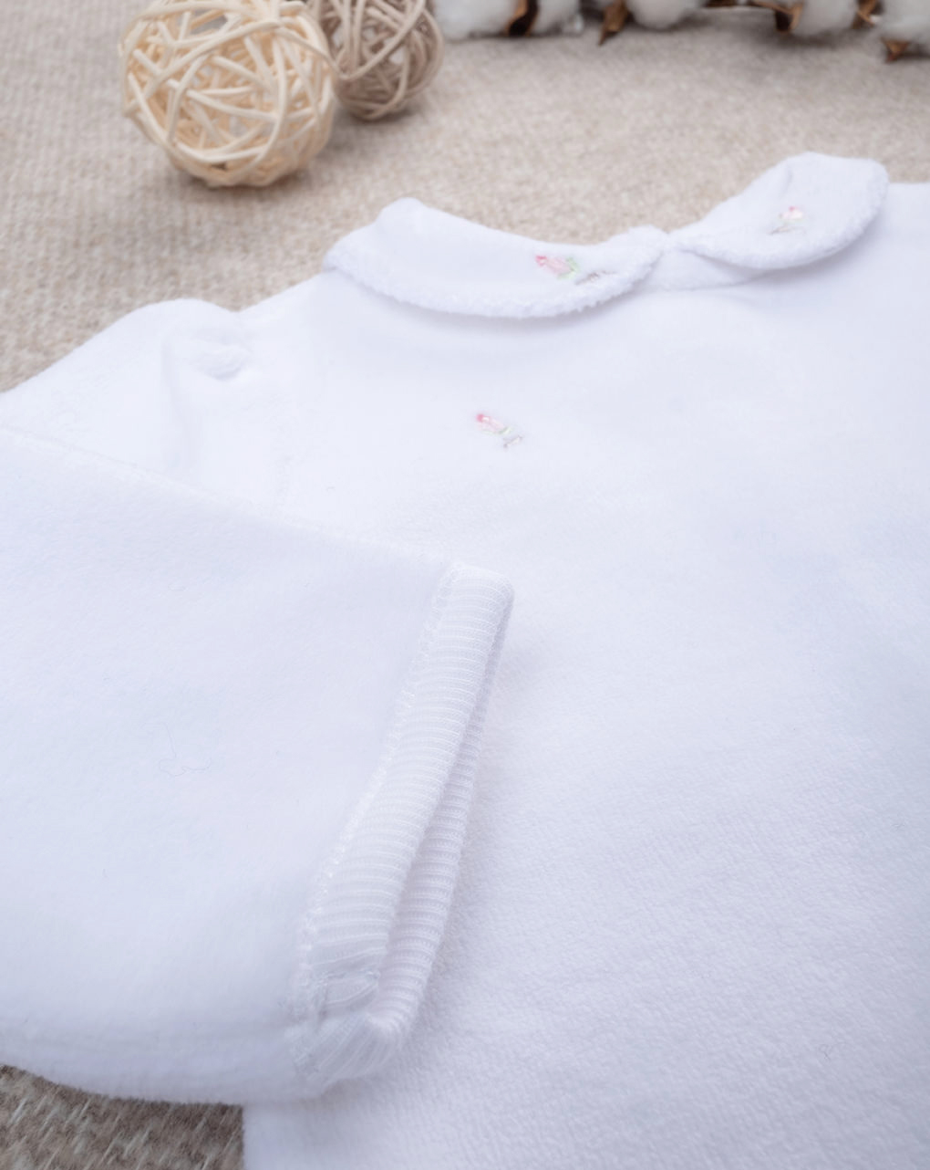 Tutina neonata bianca con orsetto omaggio