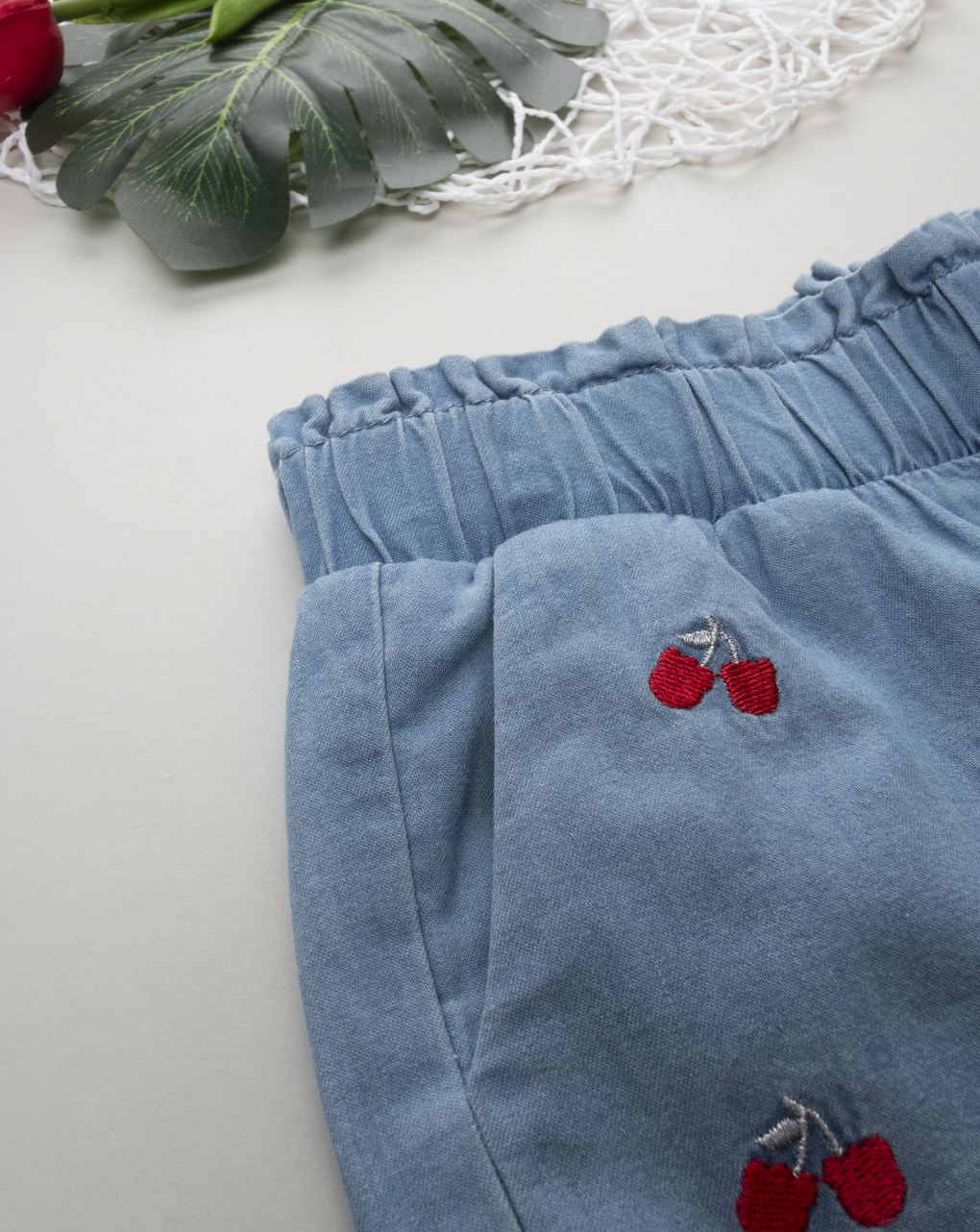 Shorts bimba denim ciliegie