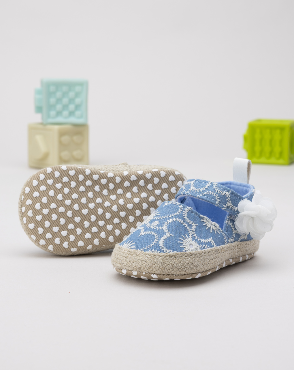Scarpa chambray bimba con fiore