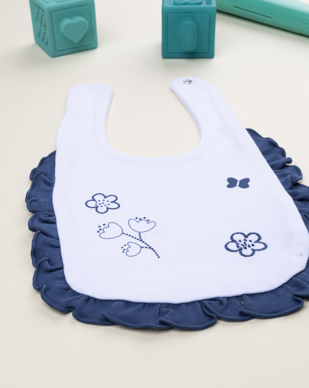 Bavaglino bimba bianco/blu con rouches