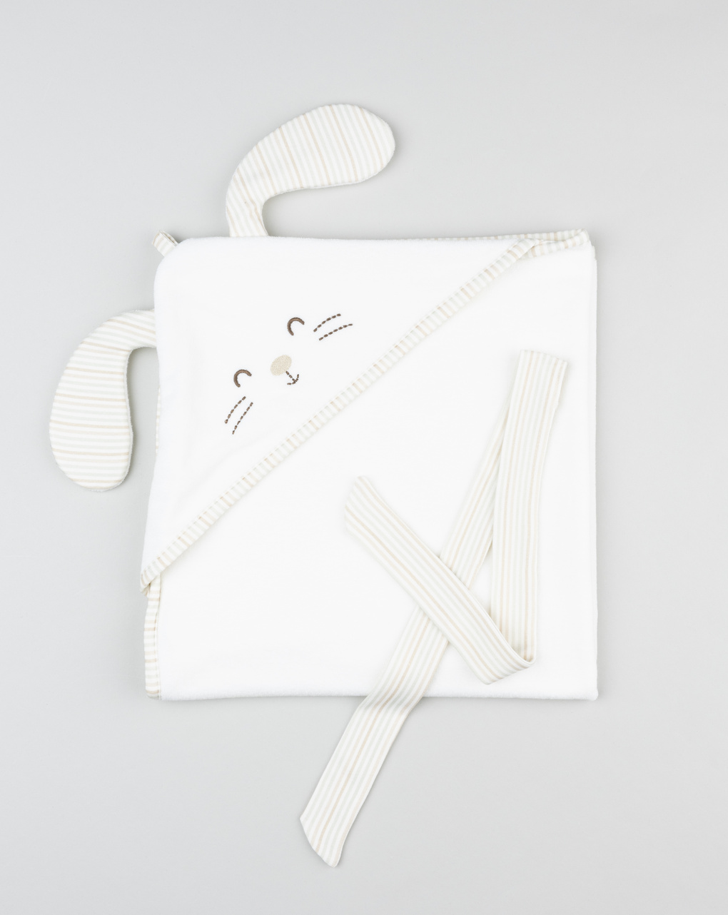 Quadrato spugna bianco bimbo coniglietto