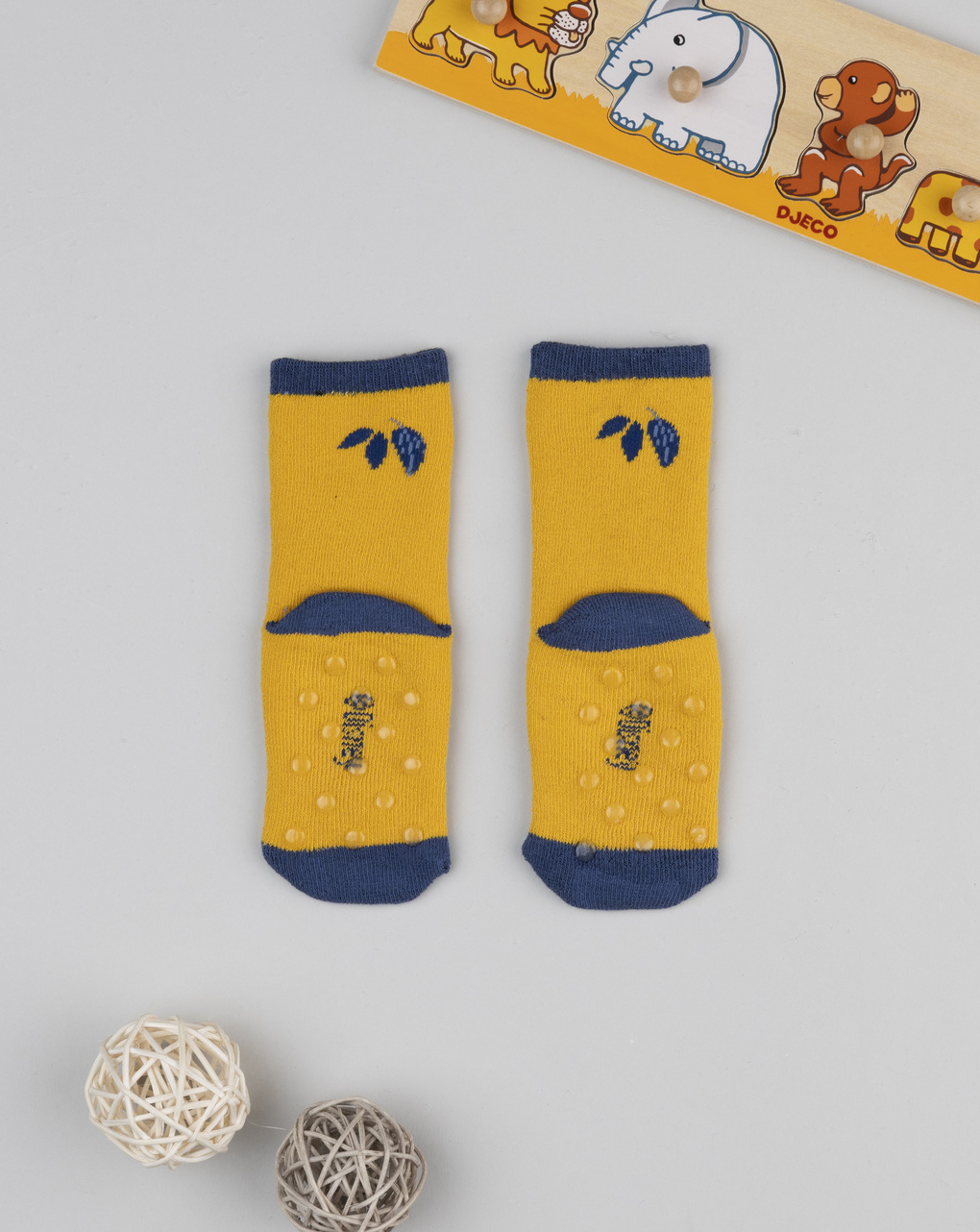 Antiscivolo bimbo giallo disney re leone