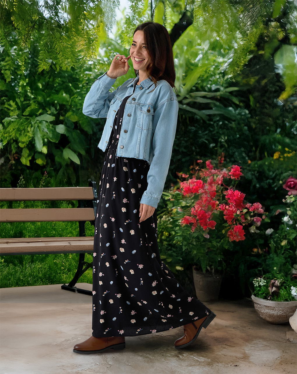 Giacca da donna cropped in denim chiaro