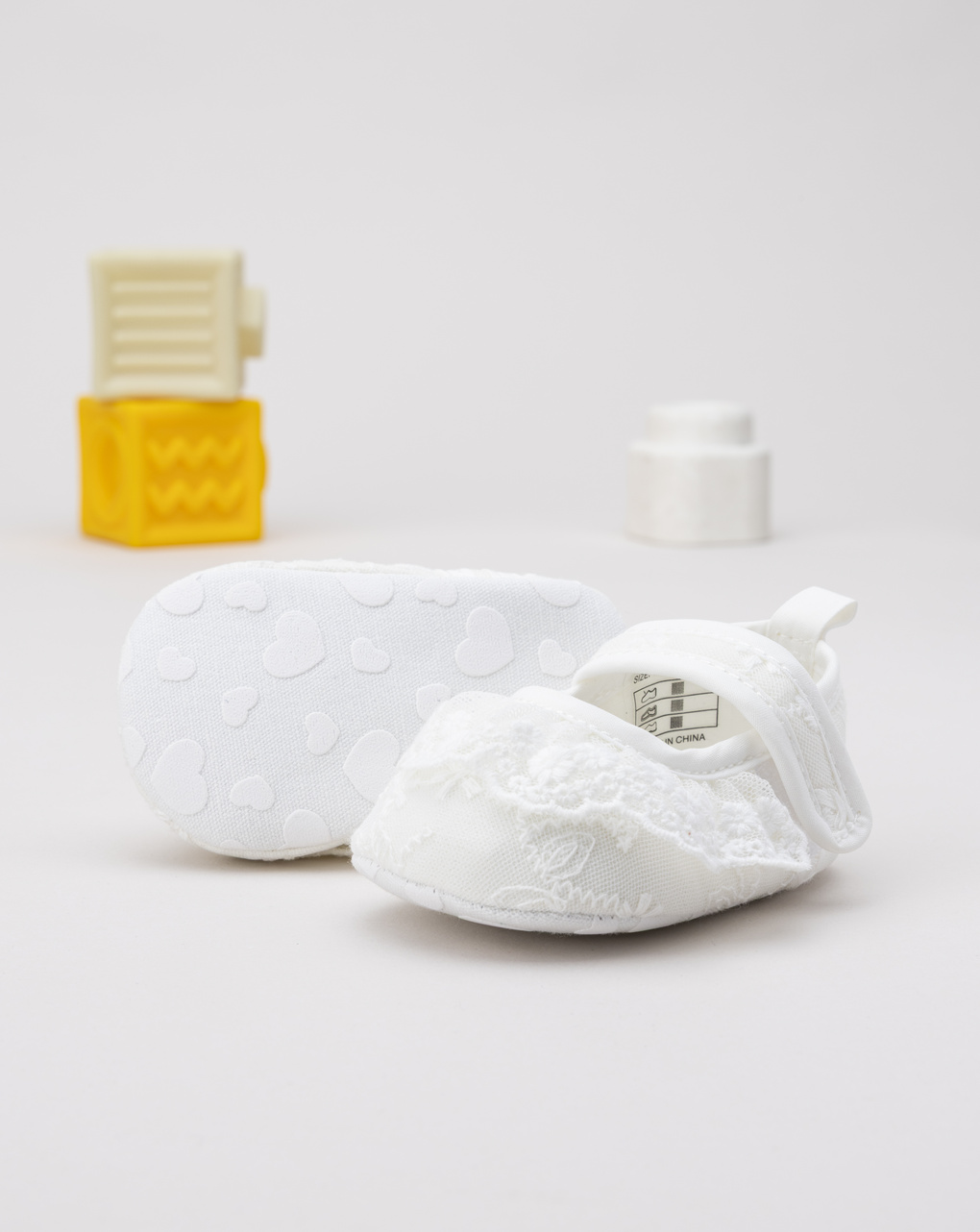 Ballerina in pizzo neonata