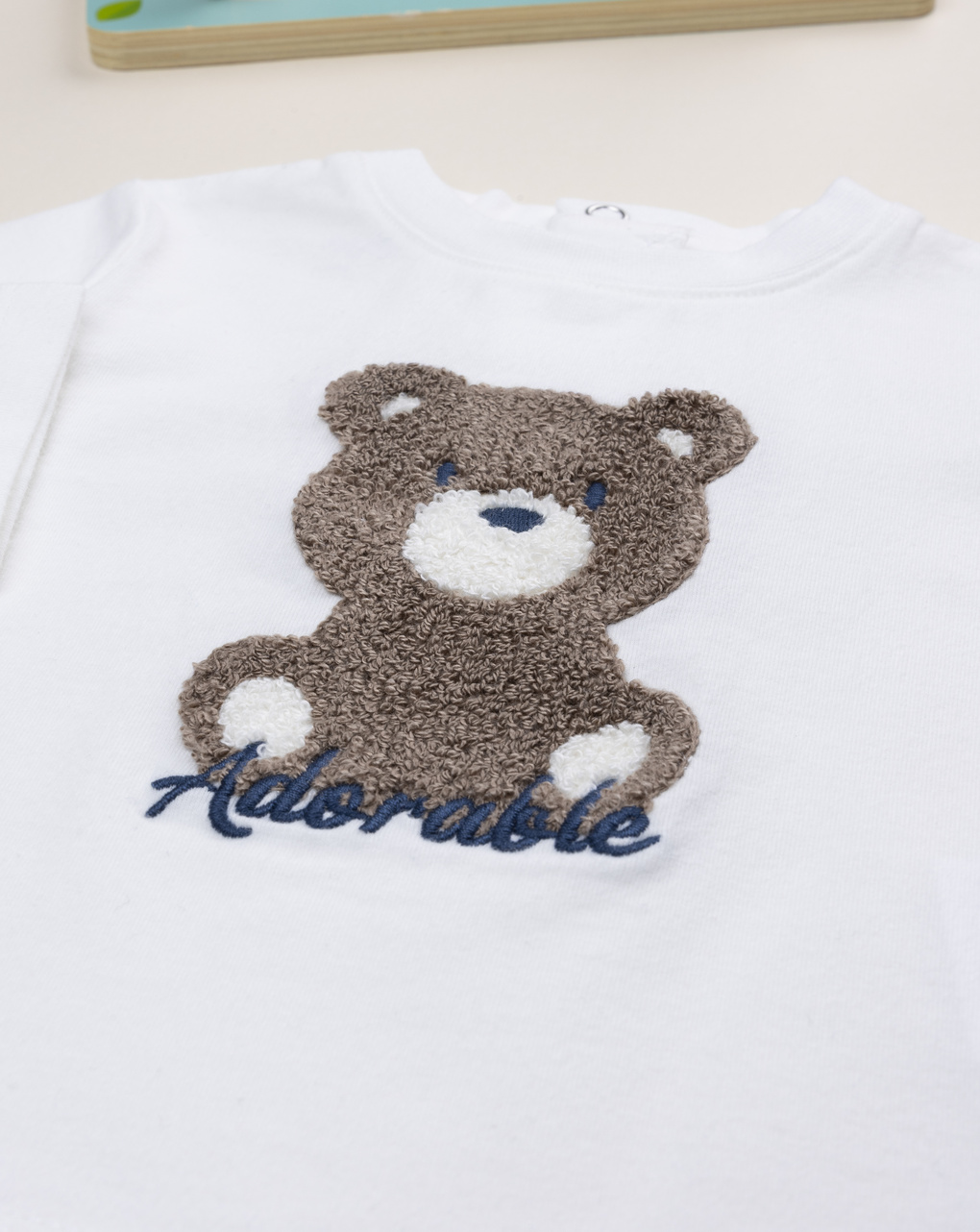 T-shirt bimbo bianca stampata patch orso