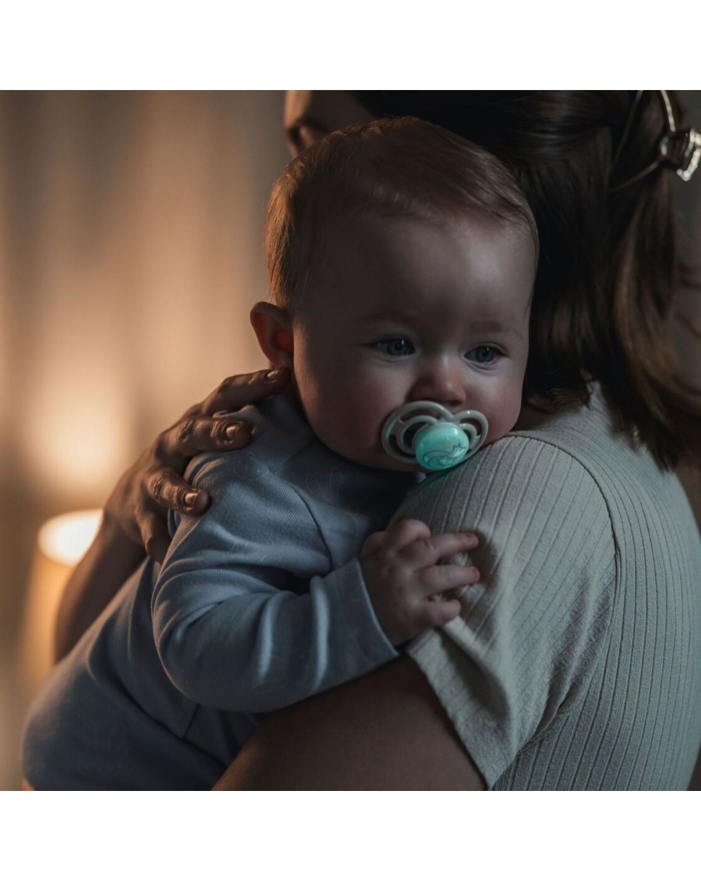 Succhietto perfect night confezione doppia 6+ mesi con porta ciuccio - verde - mam