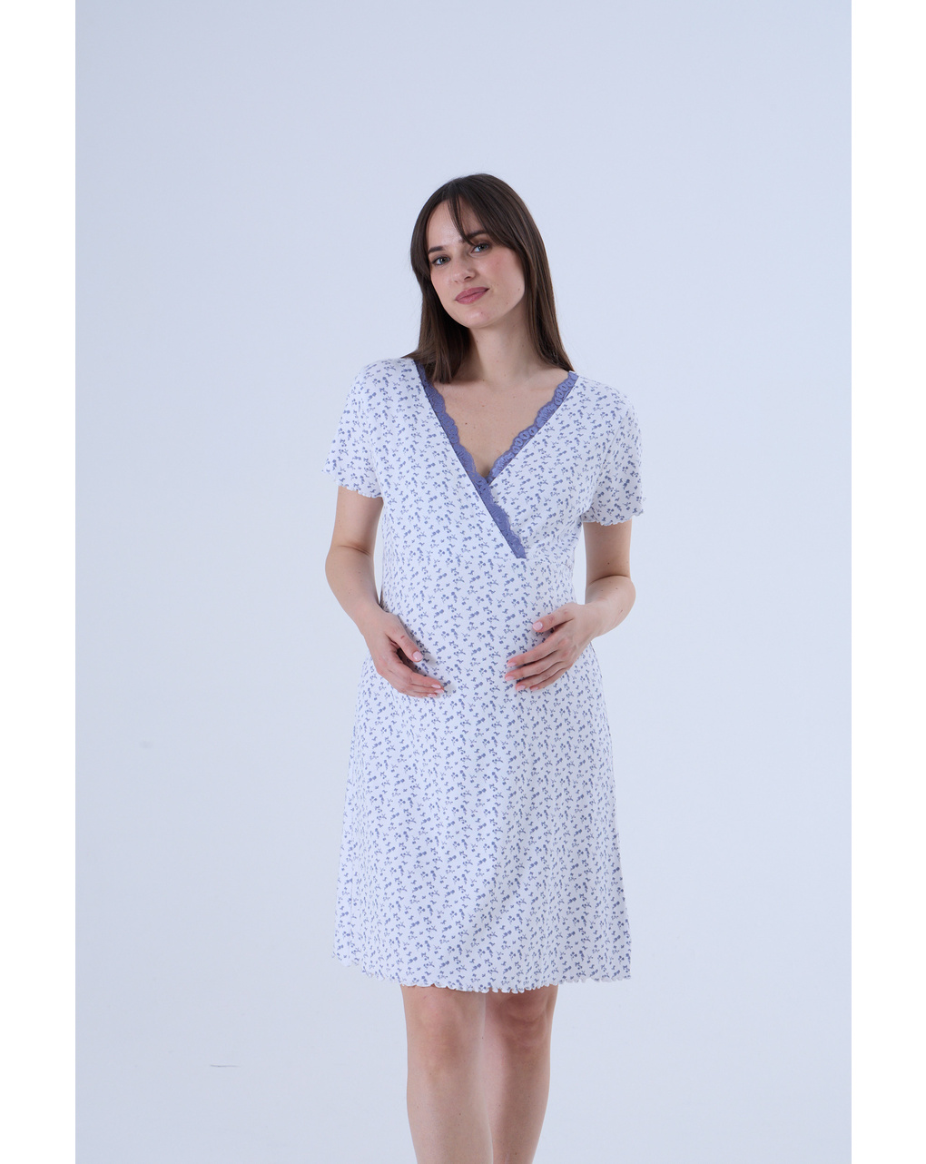 Camicia da notte premaman con pizzo e fiori