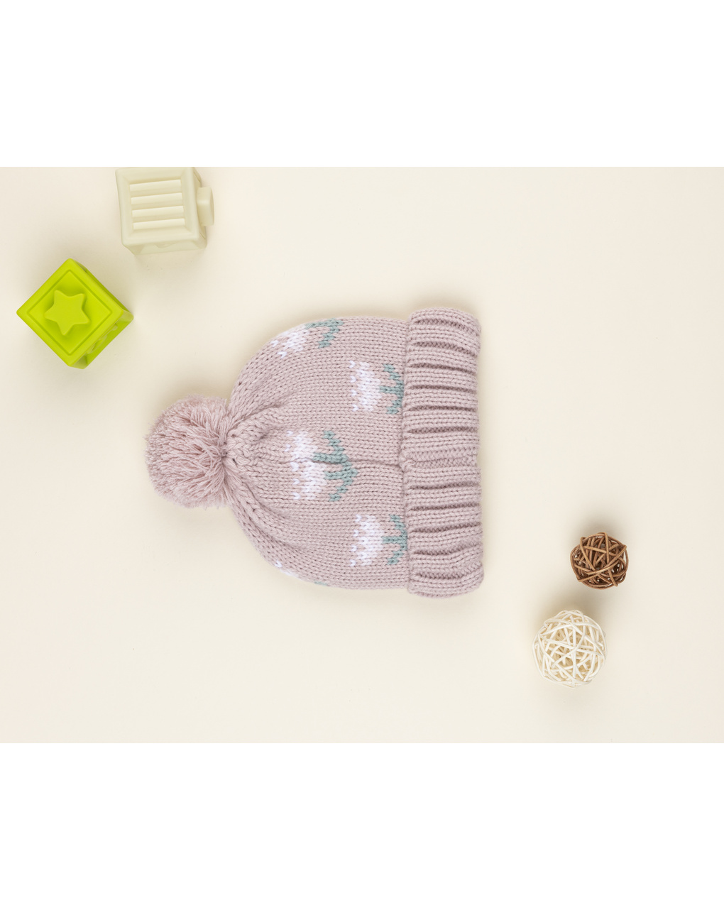 Berretto ponpon  bimba rosa con ricami