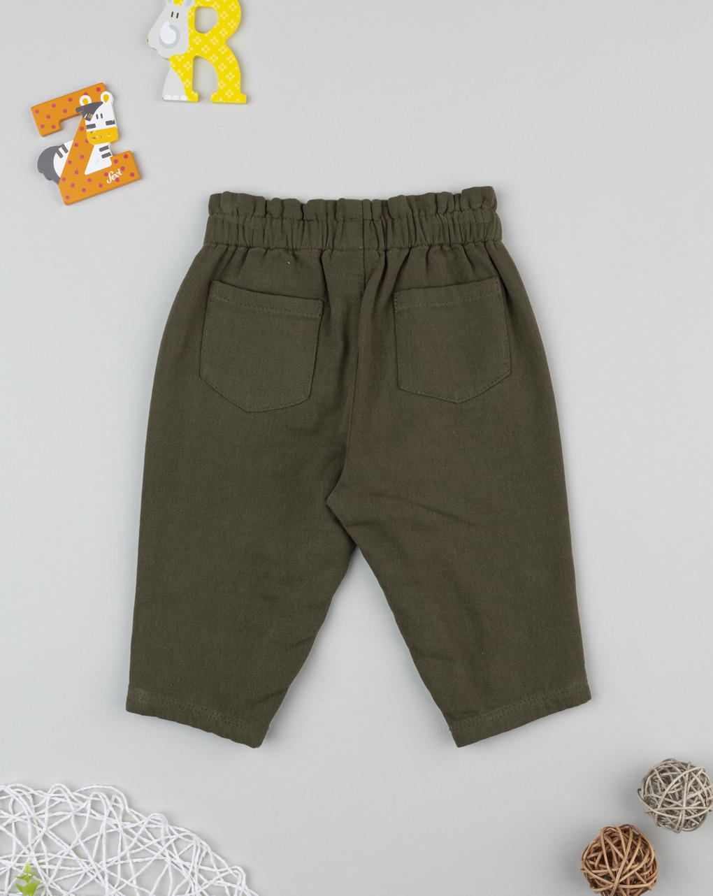 Pantalone bimba verde ricamato