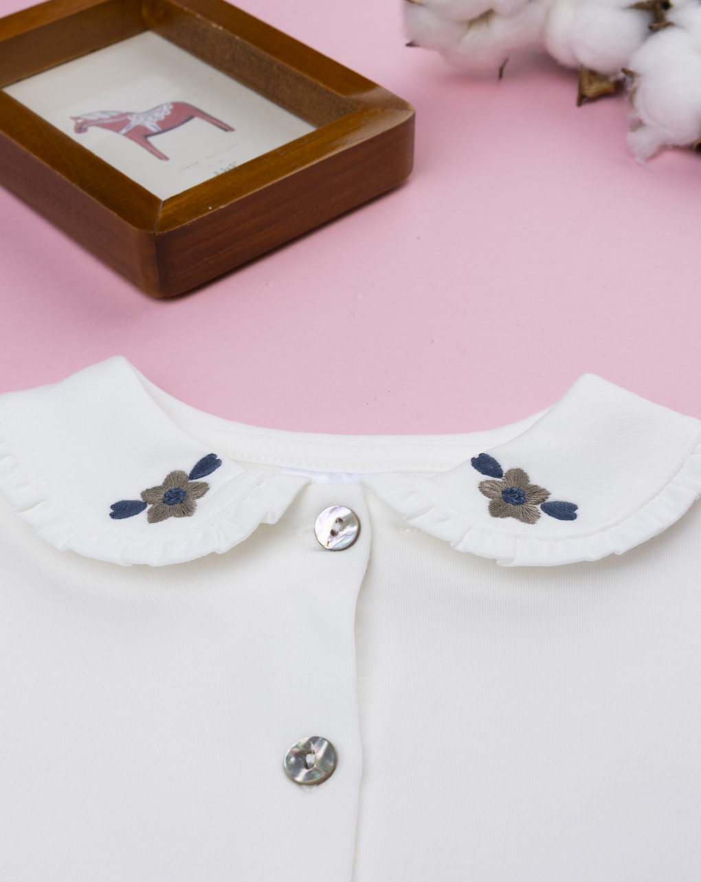Camicia bambina bianca ricami fiori
