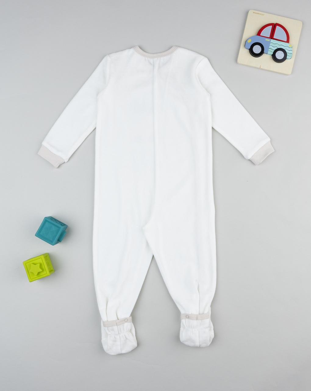 Pigiamone bimbo panna auto